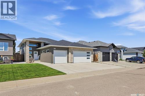 905 Salmon WAY  Martensville, SK S0K 2T1
