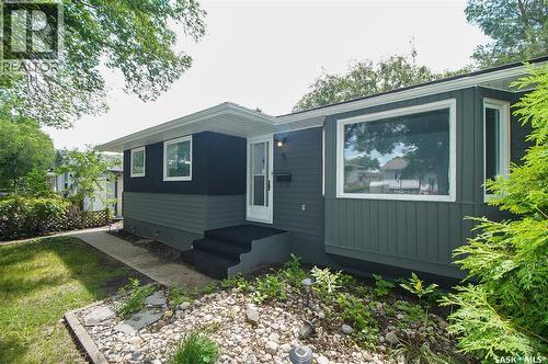 61 Bannister Avenue, Regina, SK 