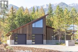 5538 Currie Bowl Way  Fernie, BC V0B 1M6