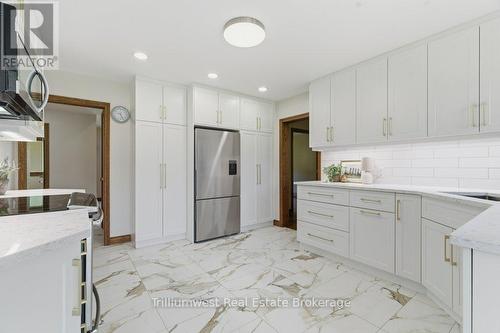 32 Sunset Drive, Woolwich, ON 