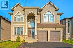 7 RIESLING Court  Hamilton, ON L8G 0B4