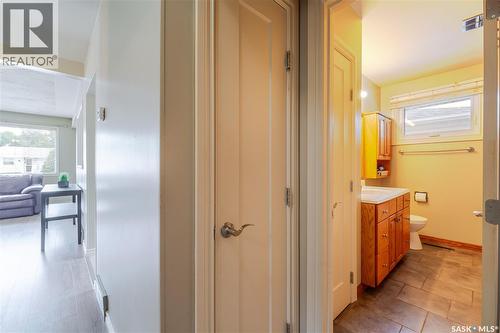1014 Hopkins Crescent, Moose Jaw, SK 