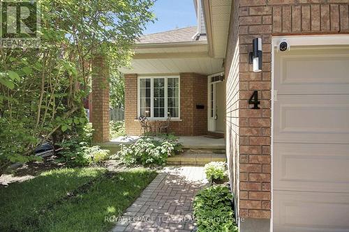 4 Maple Stand Way, Ottawa, ON 