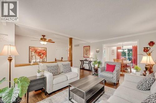 4162 Sutherland Crescent, Burlington, ON - Indoor Photo Showing Living Room
