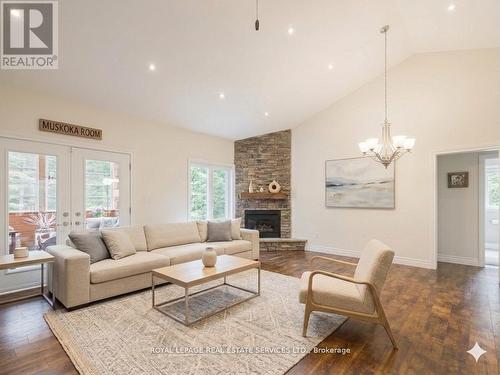 1045 Tower Crescent, Gravenhurst, ON 