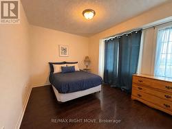 Bedroom 2 - 