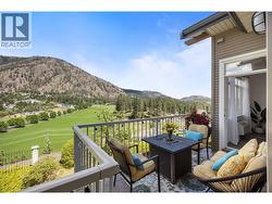 relaxing patio with 10 out of 10 views - 