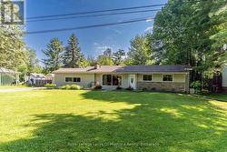 130 ROBINSON AVENUE Gravenhurst (Muskoka (S)), ON P1P 1R5