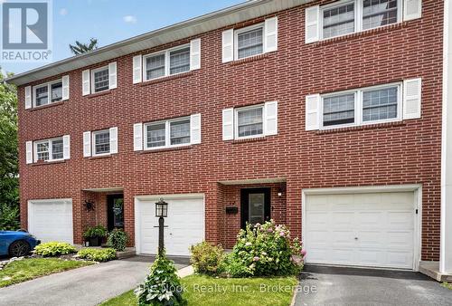 12 - 91 LIVINGSTON AVENUE  Grimsby (Grimsby West), ON L3M 1L4