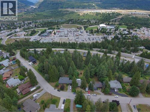 2186 Crestview Crescent, Castlegar, BC - Outdoor With View
