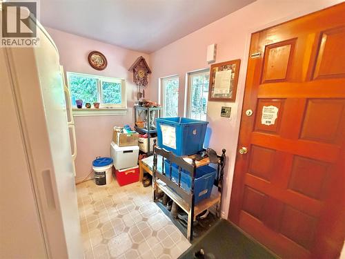 2186 Crestview Crescent, Castlegar, BC - Indoor