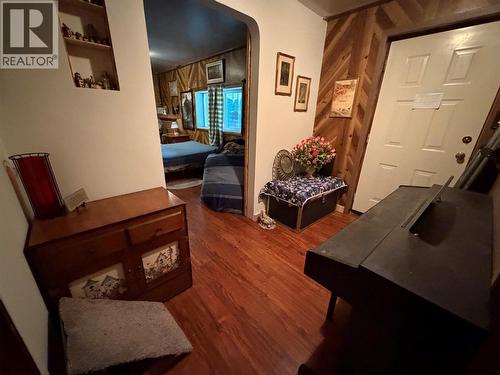 2186 Crestview Crescent, Castlegar, BC - Indoor Photo Showing Other Room