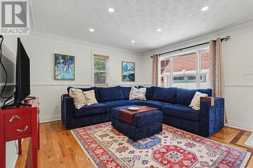 101 Ivy Crescent, Ottawa, ON 