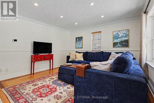 101 Ivy Crescent, Ottawa, ON 