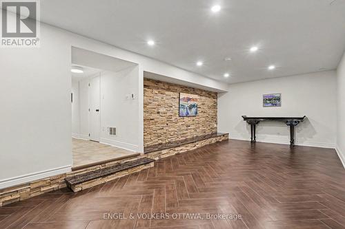 101 Ivy Crescent, Ottawa, ON 