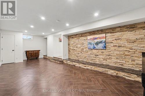 101 Ivy Crescent, Ottawa, ON 