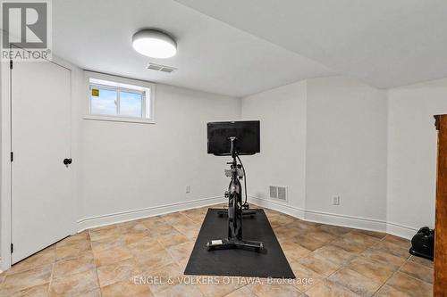 101 Ivy Crescent, Ottawa, ON 