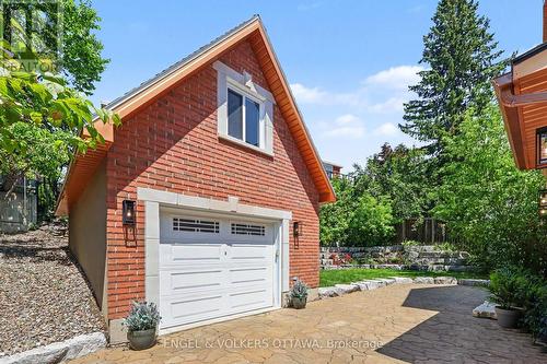 101 Ivy Crescent, Ottawa, ON 