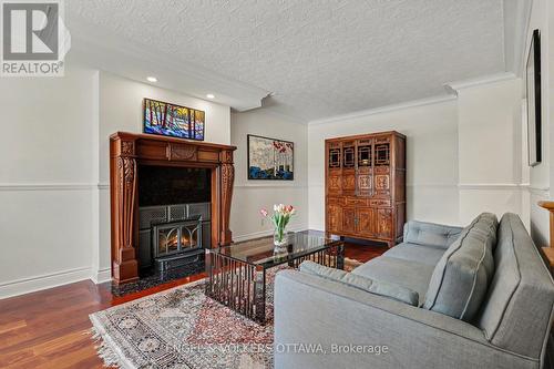 101 Ivy Crescent, Ottawa, ON 