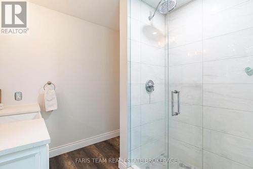 2268 Flos Road 10 E, Springwater, ON 