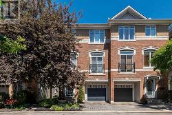 210 WEST VILLAGE PRIVATE  Ottawa, ON K1Z 1E4