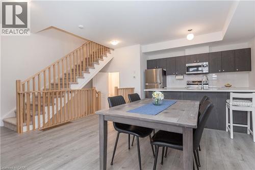 33 Red Maple Lane, Barrie, ON 