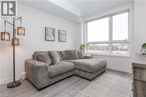 33 Red Maple Lane, Barrie, ON 
