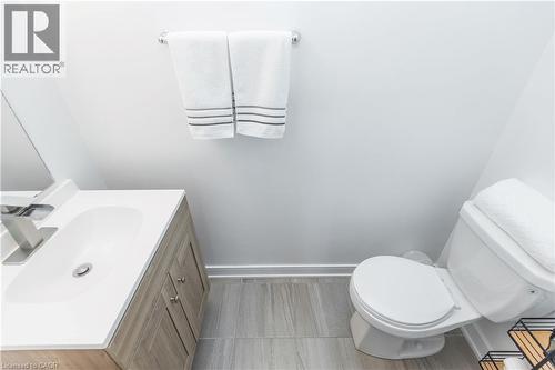 33 Red Maple Lane, Barrie, ON 