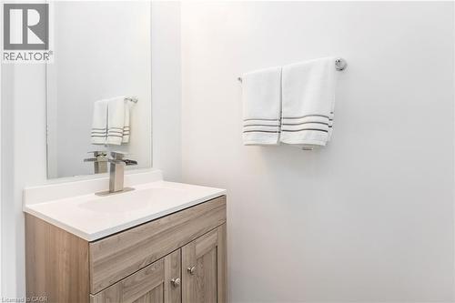 33 Red Maple Lane, Barrie, ON 