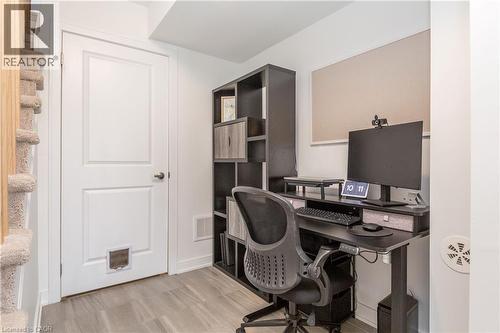 33 Red Maple Lane, Barrie, ON 