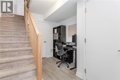 33 Red Maple Lane, Barrie, ON 