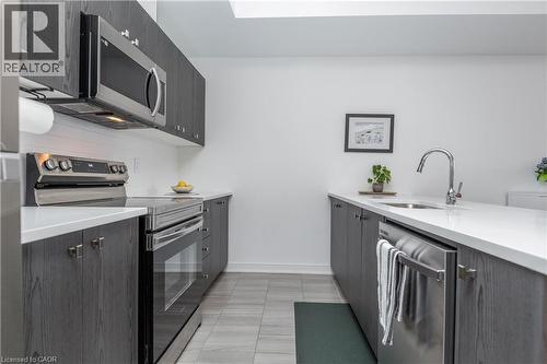 33 Red Maple Lane, Barrie, ON 