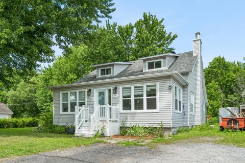 174 Rue d'Orléans  Saint-Jean-Sur-Richelieu, QC J2X 5R1