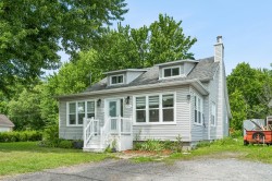 174 Rue d'Orléans  Saint-Jean-Sur-Richelieu, QC J2X 5R1