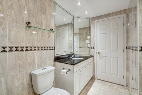 Bathroom - 206-5860 Av. De Monkland, Montréal (Côte-Des-Neiges/Notre-Dame-De-Grâce), QC 