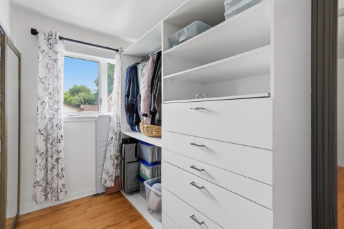 Chambre à coucher principale - 800 Rue Robillard, Beauharnois, QC - Indoor With Storage
