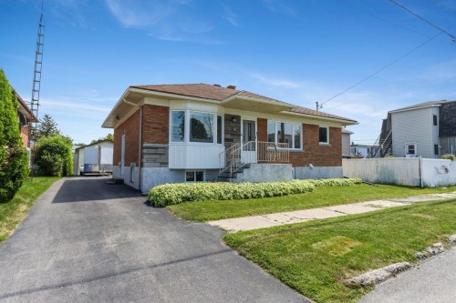Façade - 800 Rue Robillard, Beauharnois, QC - Outdoor