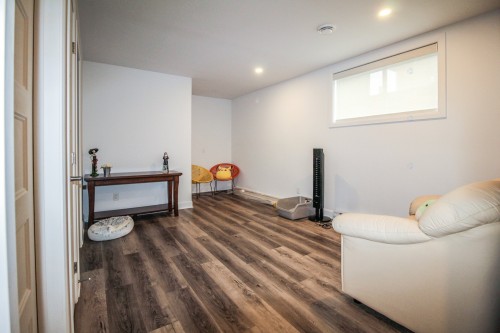Salle familiale - 69 64E Avenue O., Saint-Paul-De-L'Île-Aux-Noix, QC - Indoor
