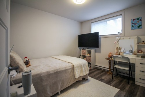 Chambre à coucher - 69 64E Avenue O., Saint-Paul-De-L'Île-Aux-Noix, QC - Indoor Photo Showing Bedroom