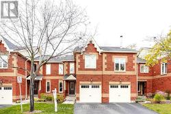 17 - 2006 GLENADA CRESCENT Oakville, ON L6H 5R9
