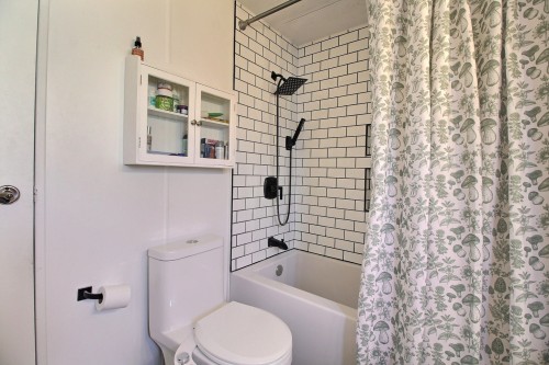 Salle de bains - 342 Rue Belmont, Val-D'Or, QC 