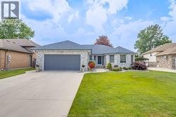 314 MENARD Lasalle, ON N9J 1C4