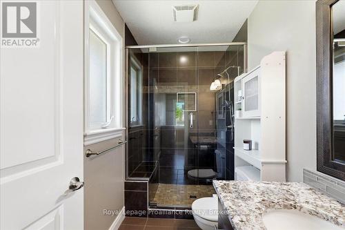 13 Freedom Crescent, Quinte West (Sidney Ward), ON 