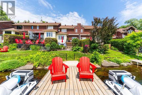 21 JOHN STREET  Huntsville, ON P1H 1H2