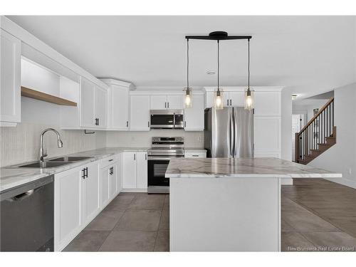 8 Rochefort St, Dieppe, NB 