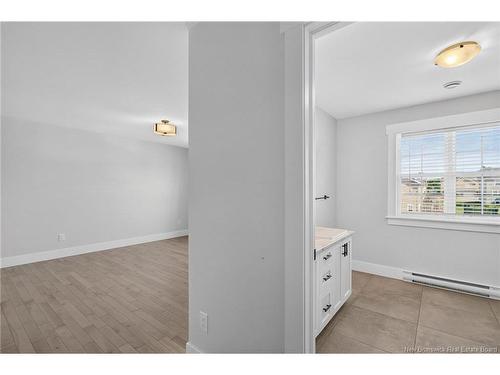 8 Rochefort St, Dieppe, NB 