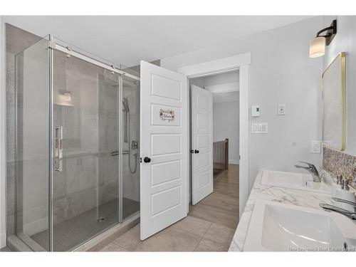 8 Rochefort St, Dieppe, NB 