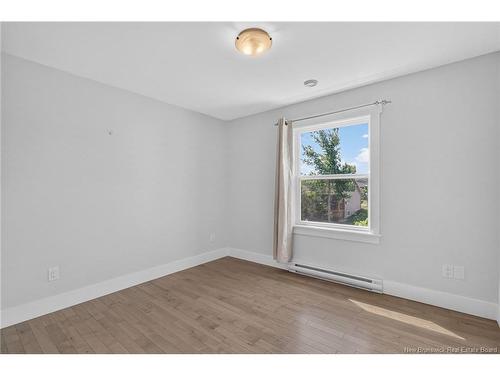 8 Rochefort St, Dieppe, NB 