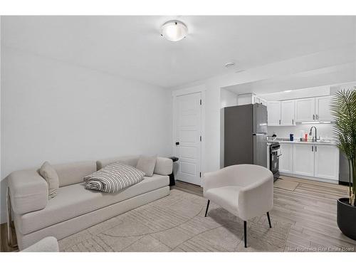 8 Rochefort St, Dieppe, NB 
