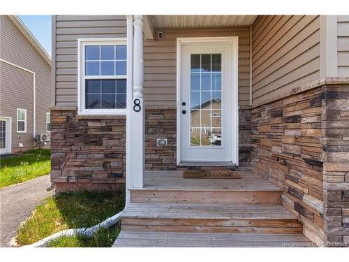 8 Rochefort St, Dieppe, NB 